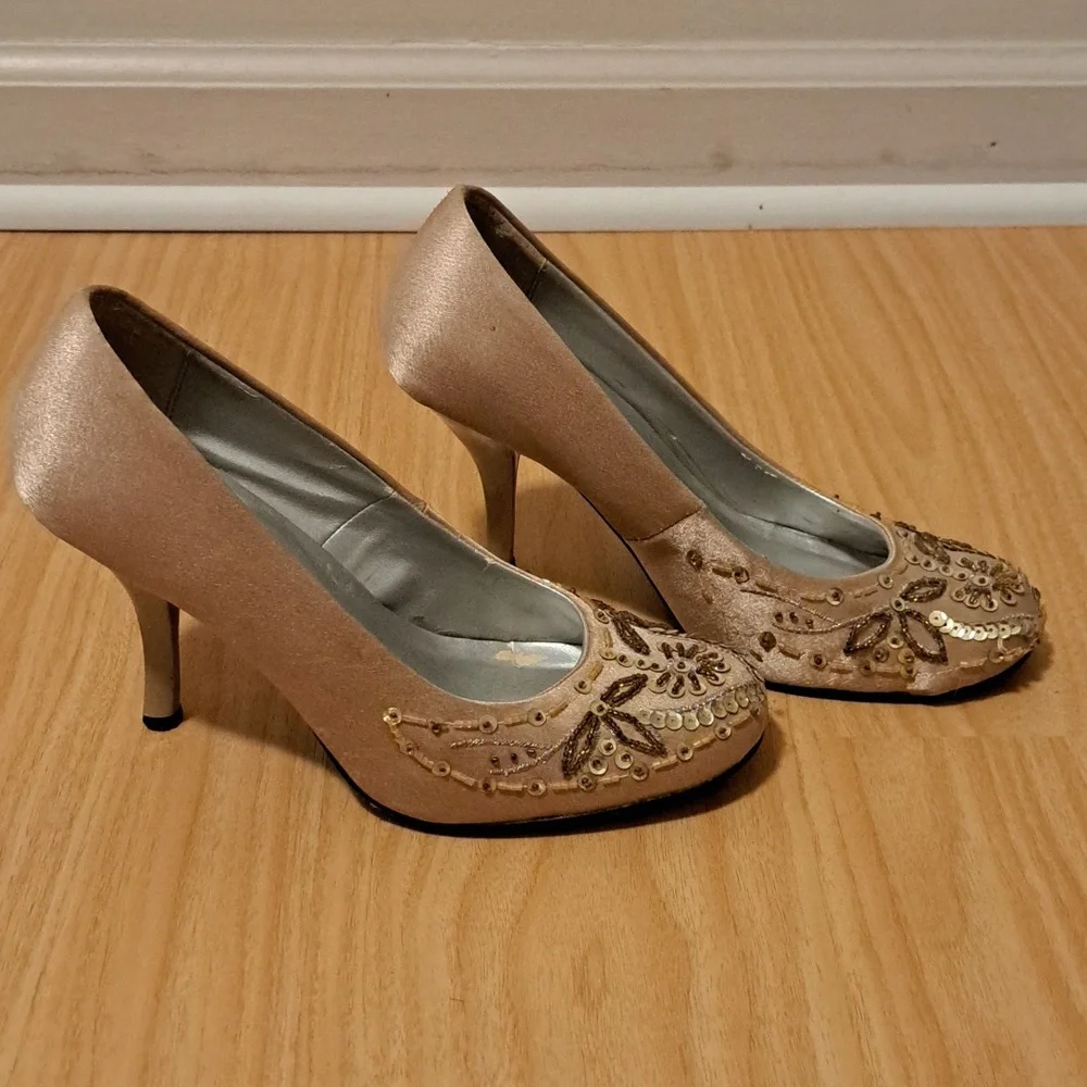 Gold occasion pumps - Picture 5 of 8